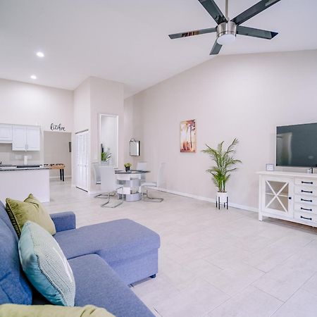 Charm Retreat Modern Haven In Great Location Villa Луц Екстериор снимка